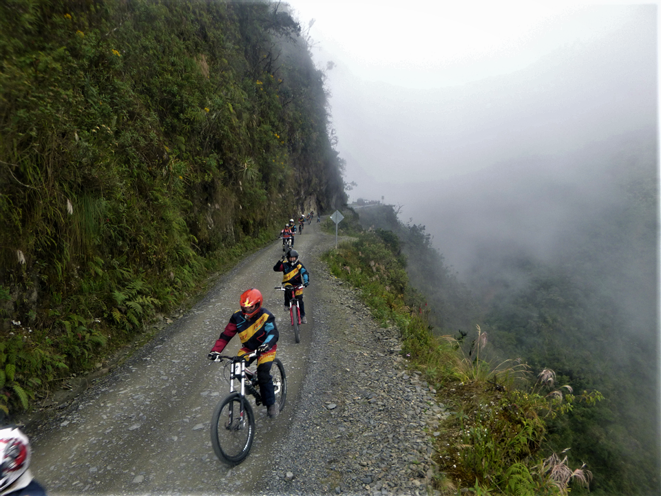 Yungas Road: the World's most dangerous road-Marsontheroad.com